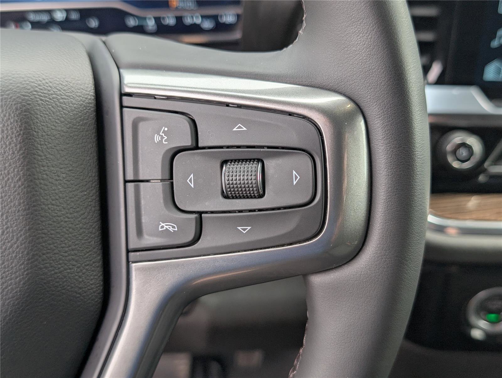 Used 2023 Chevrolet Silverado 1500 LT image 22