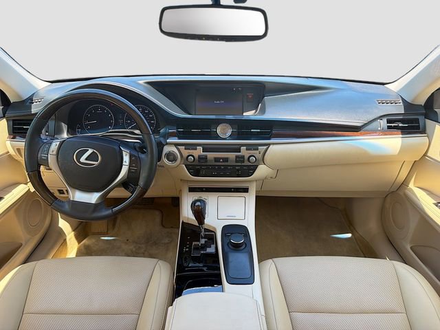 Used 2015 Lexus ES 350 w/ Premium Package FWD image 15