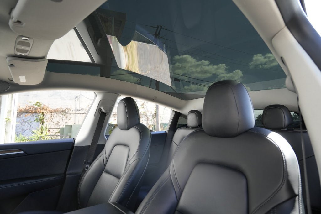 Used 2022 Tesla Model Y Long Range AWD/4WD image 23