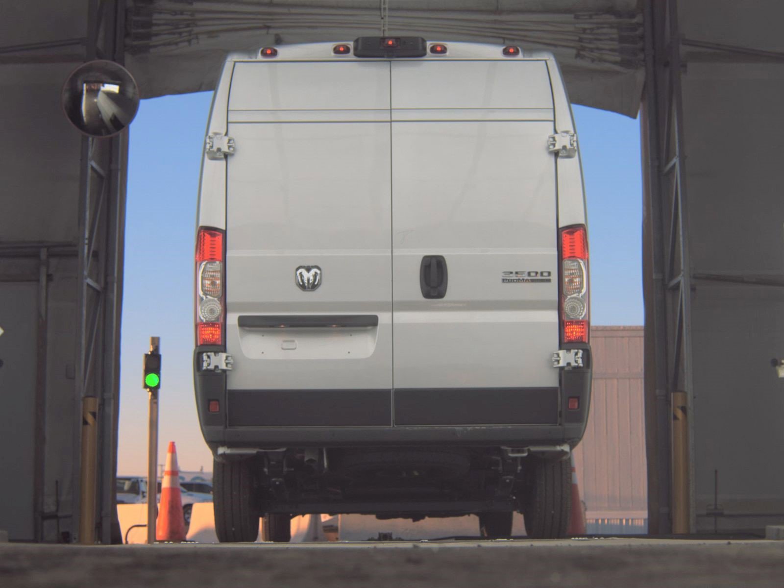 Used 2025 RAM ProMaster 3500 w/ Premium Convenience Group FWD image 5