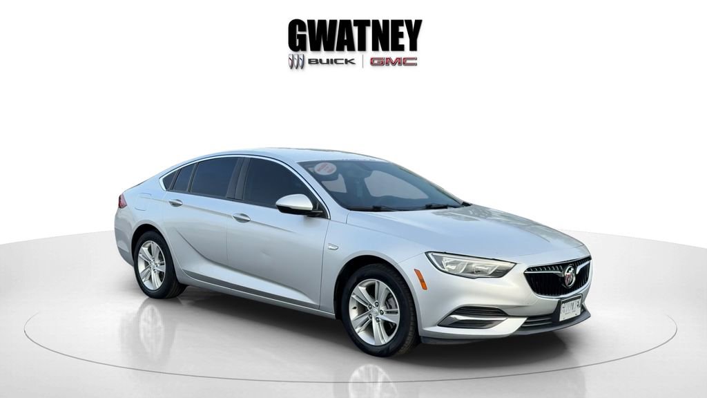 Used 2018 Buick Regal Preferred image 8
