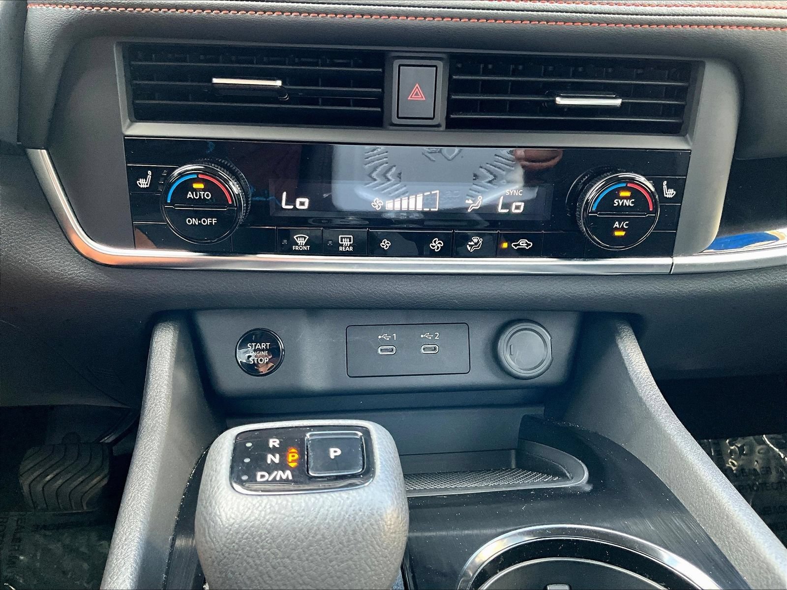 Used 2025 Nissan Rogue SV AWD/4WD image 17