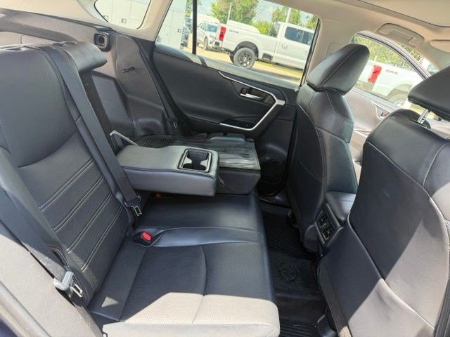 Used 2021 Toyota RAV4 Limited AWD/4WD image 33