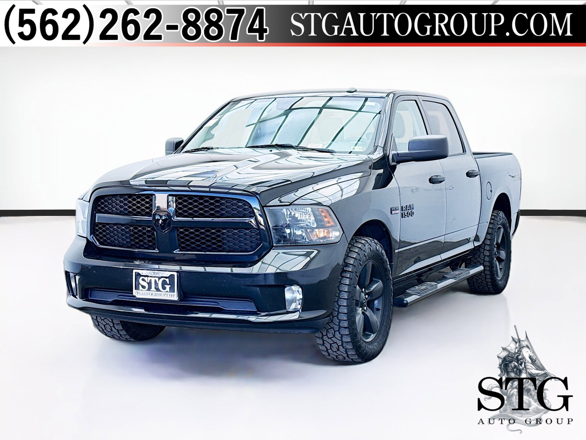 Used 2018 RAM 1500 Express w/ Black Ram 1500 Express Group image 1
