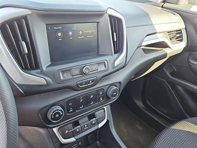 Used 2023 GMC Terrain SLE image 17