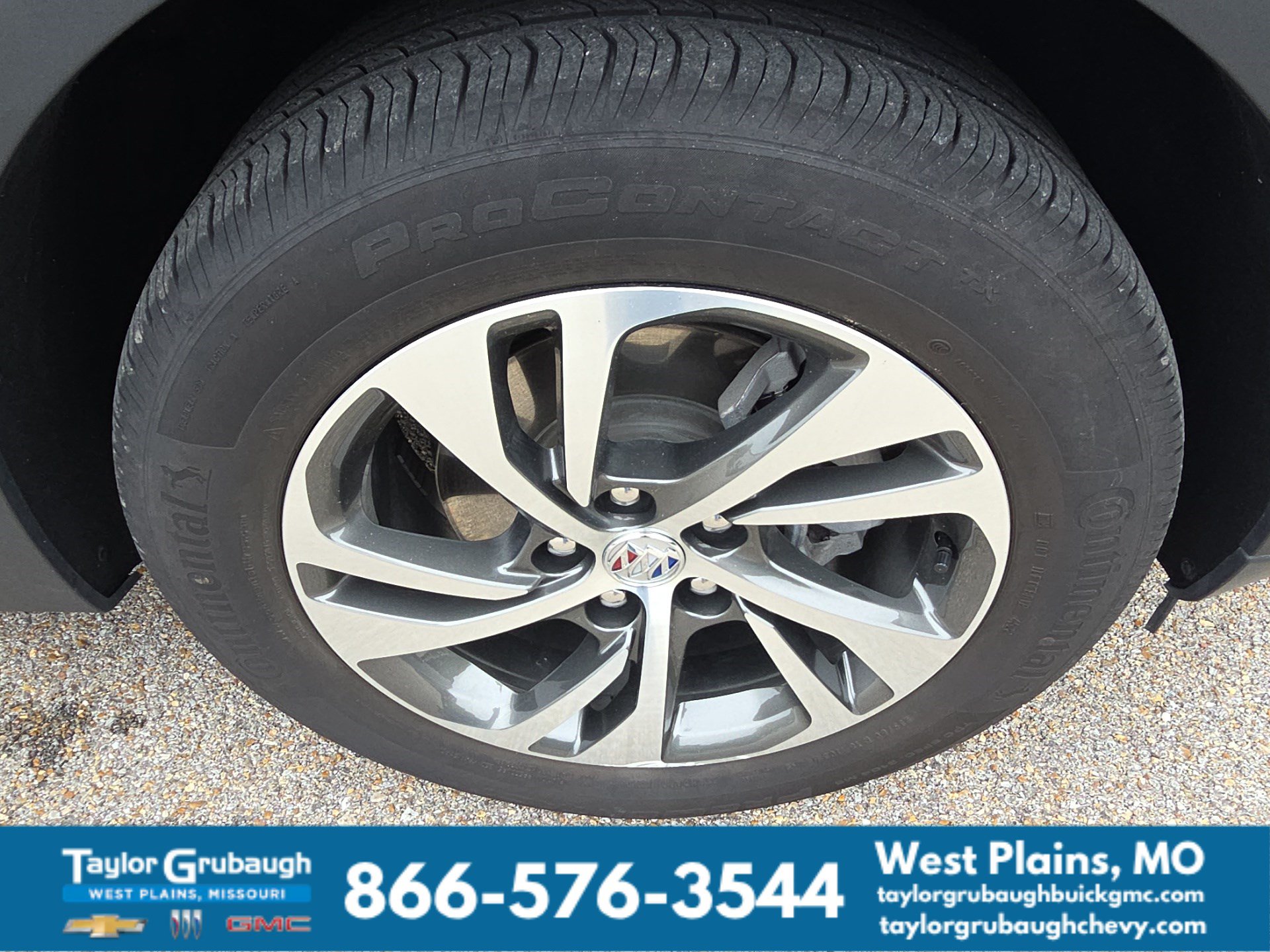Used 2023 Buick Envision Essence FWD image 10