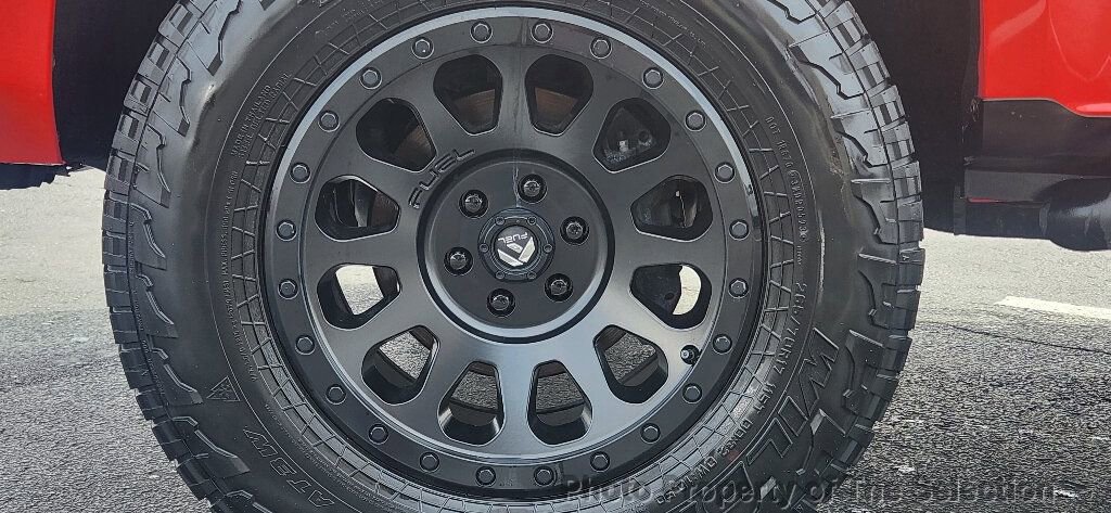 Used 2015 Chevrolet Colorado Z71 image 45