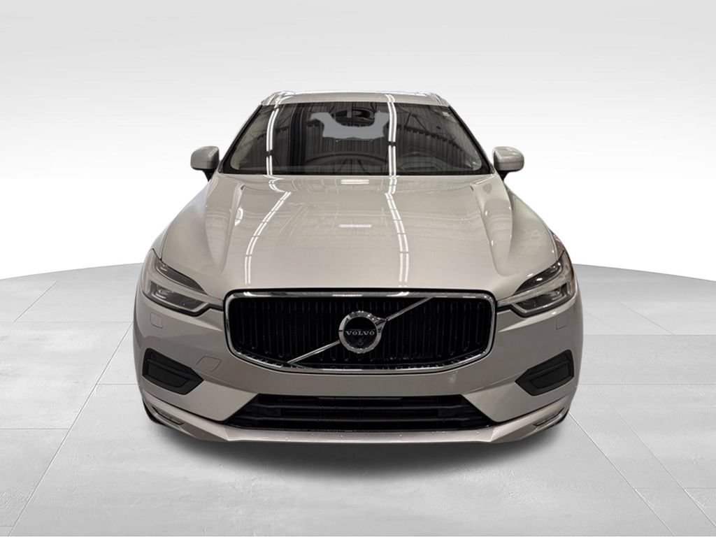 Used 2020 Volvo XC60 T6 Momentum w/ Advanced Package AWD/4WD image 8