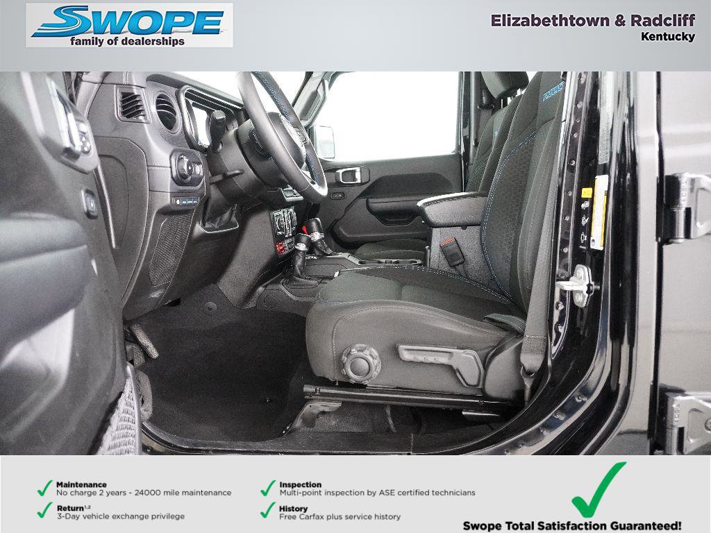 Used 2024 Jeep Wrangler Rubicon image 12