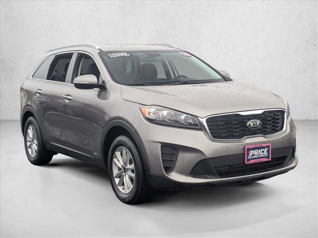 Used 2019 Kia Sorento LX w/ LX Convenience Package image 3