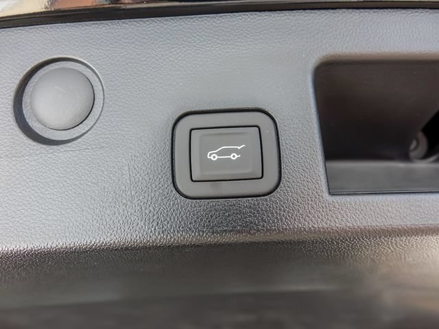 New 2026 Chevrolet Equinox RS w/ LPO, Floor Liner Package FWD image 9