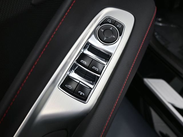 Used 2025 Chevrolet Corvette Stingray Convertible w/ 1LT image 18