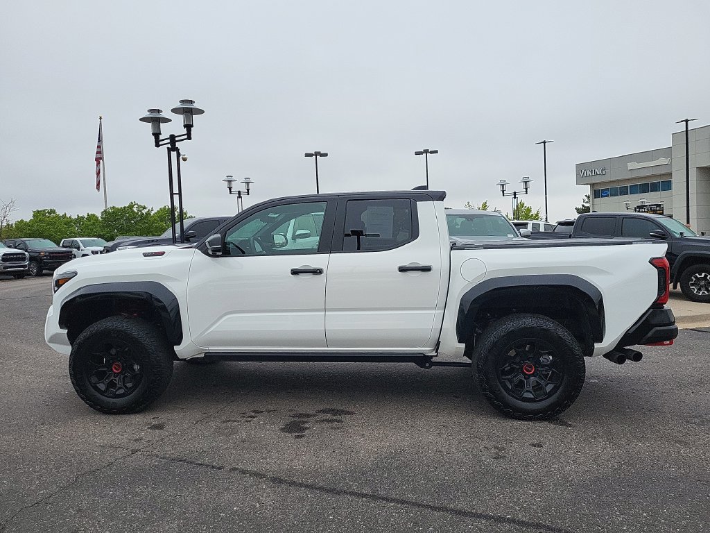 Used 2025 Toyota Tacoma TRD Pro AWD/4WD image 7