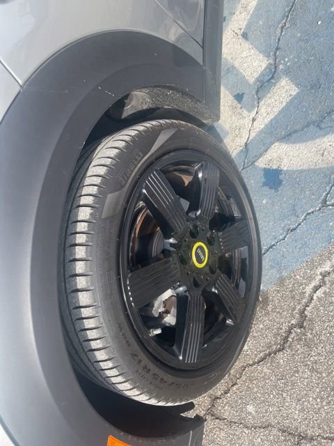 Certified 2024 MINI Cooper SE image 25