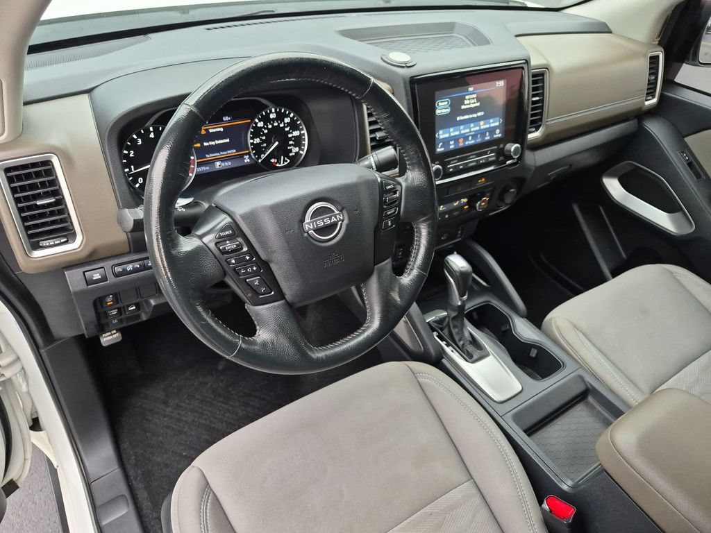 Used 2022 Nissan Frontier SV AWD/4WD image 10