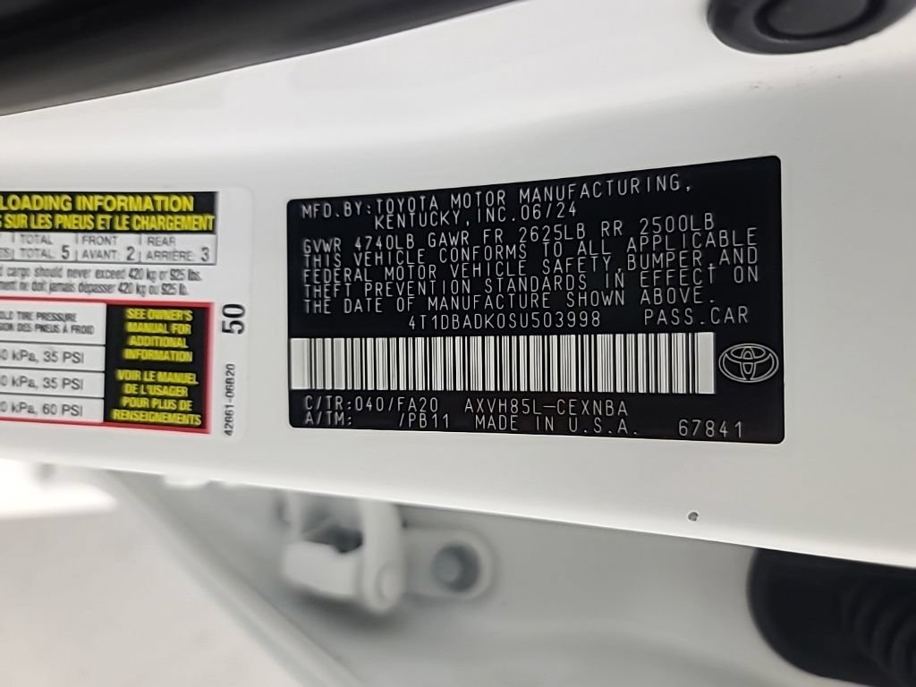 Used 2025 Toyota Camry LE AWD/4WD image 40