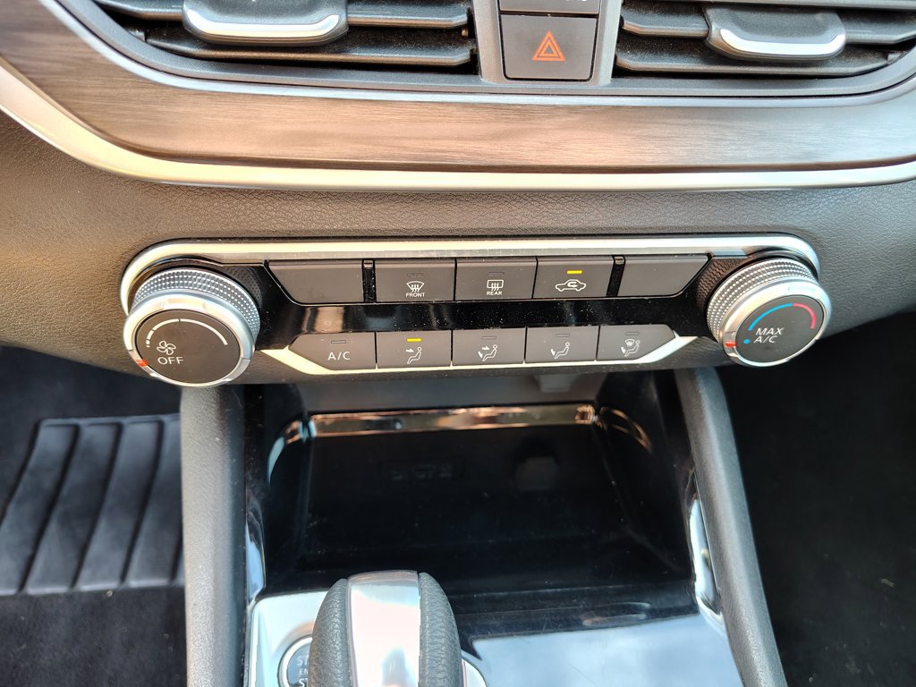 Used 2024 Nissan Altima 2.5 SV FWD image 21