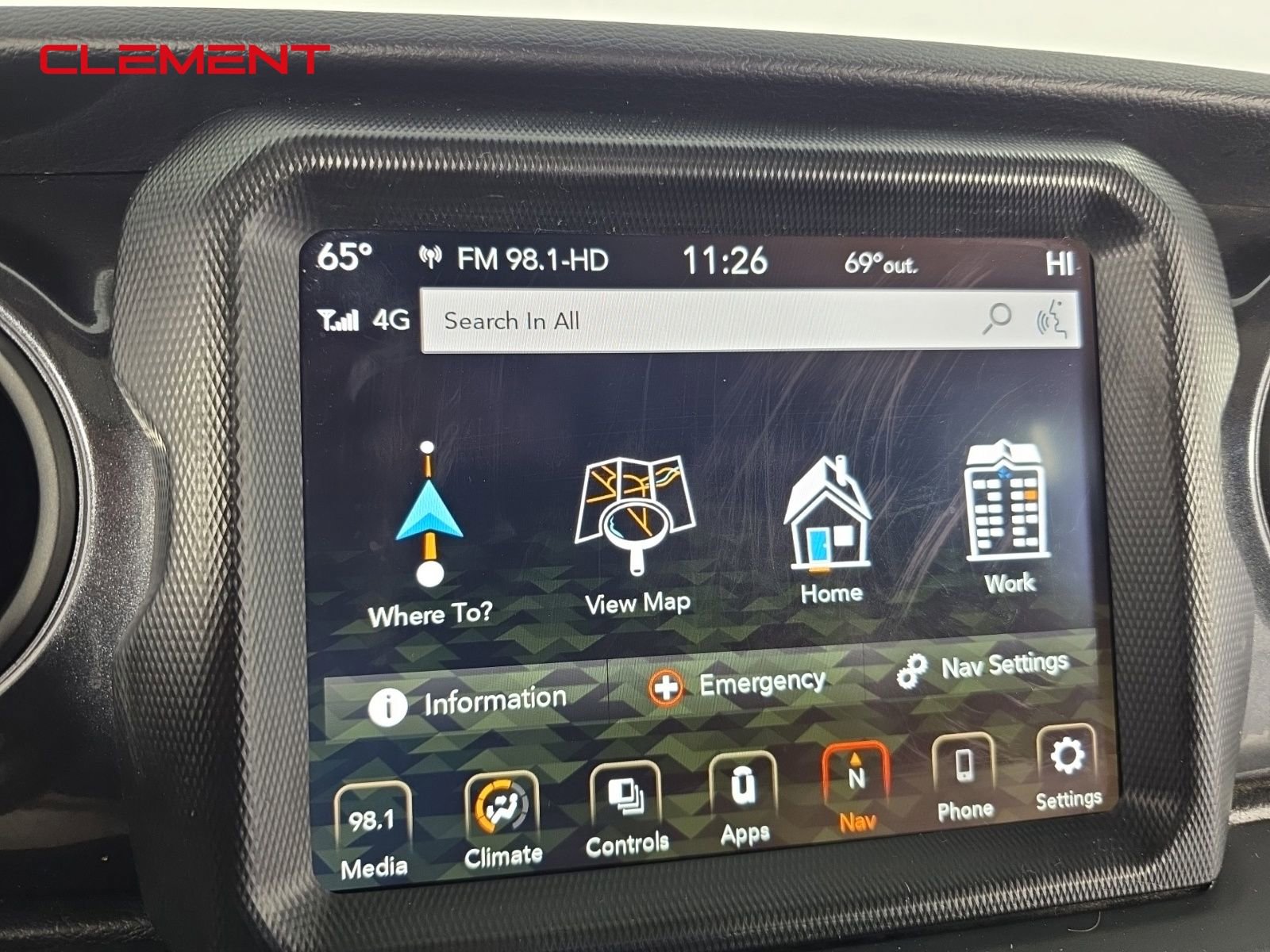 Used 2022 Jeep Gladiator Sport image 18