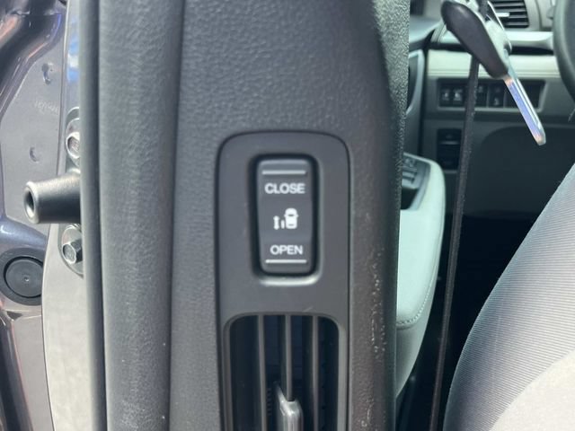 Used 2019 Honda Odyssey EX image 22