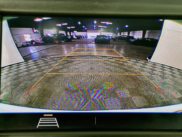 Used 2020 Chevrolet Equinox LT FWD image 16