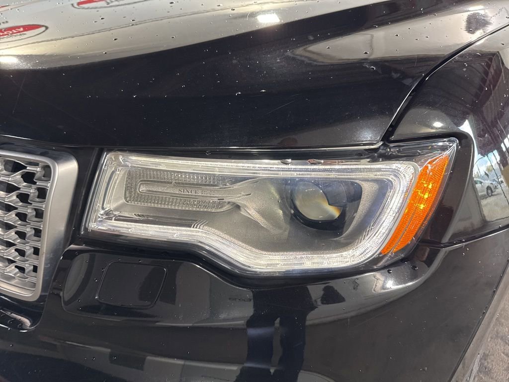 Used 2020 Jeep Grand Cherokee Summit w/ Platinum Series Group image 2