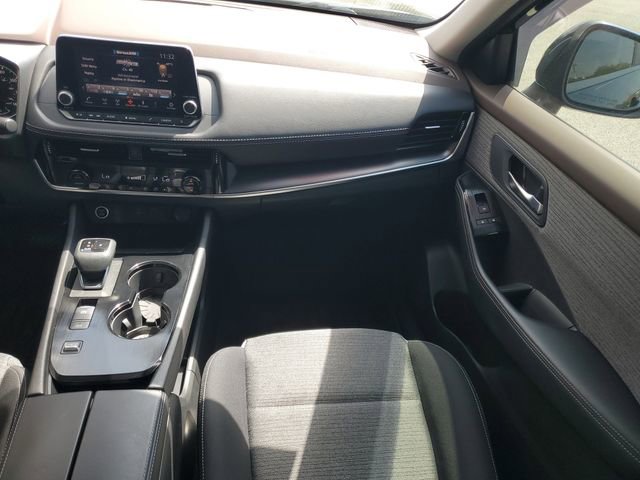 Certified 2023 Nissan Rogue SV image 27