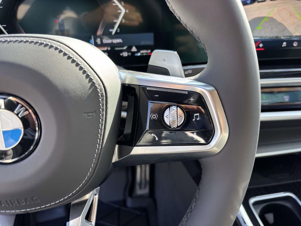 New 2026 BMW 740i xDrive image 19
