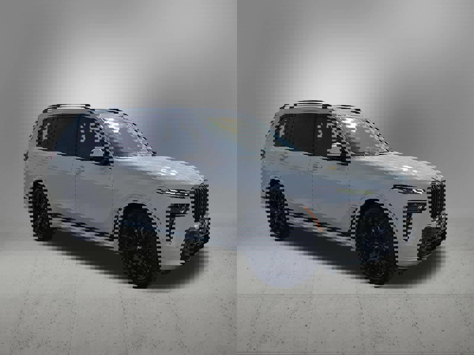 Used 2024 BMW X7 xDrive40i w/ M Sport Package image 8