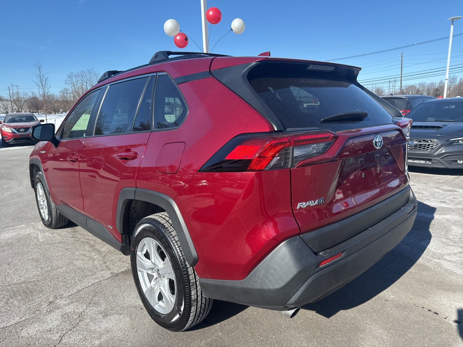 Used 2021 Toyota RAV4 LE image 7