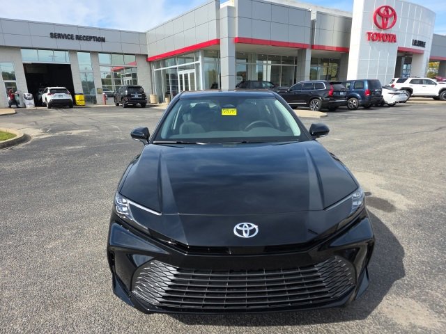 New 2026 Toyota Camry XLE image 2