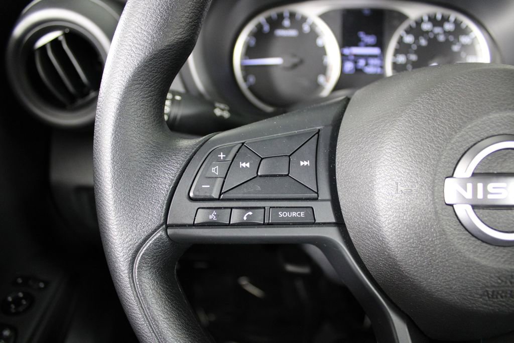 Certified 2025 Nissan Kicks Play S image 24