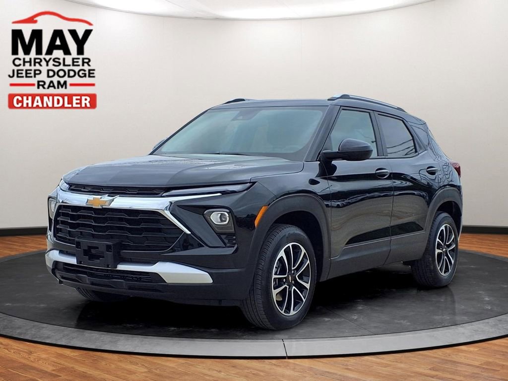 Used 2025 Chevrolet TrailBlazer LT AWD/4WD image 1
