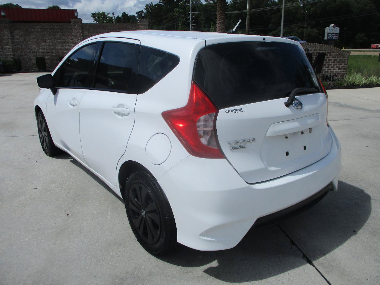 Used 2017 Nissan Versa Note S Plus FWD image 5