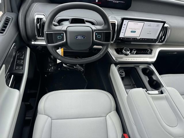 New 2026 Ford Expedition Max Platinum w/ Driver's Package image 28