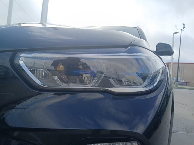 Used 2021 BMW X5 M50i w/ Executive Package image 4