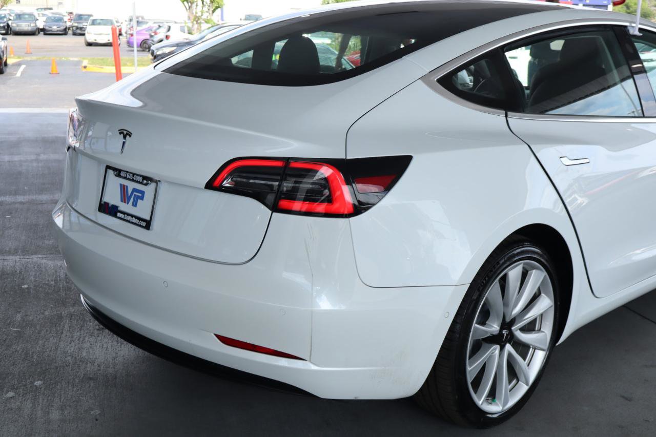 Used 2018 Tesla Model 3 Long Range RWD image 7