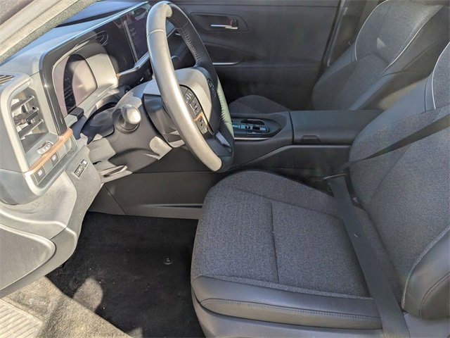 Used 2023 Toyota Crown XLE image 16