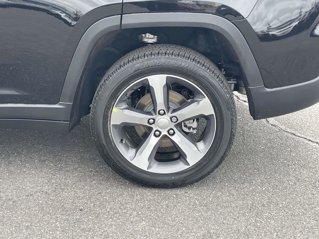 New 2026 Jeep Grand Cherokee Limited image 11