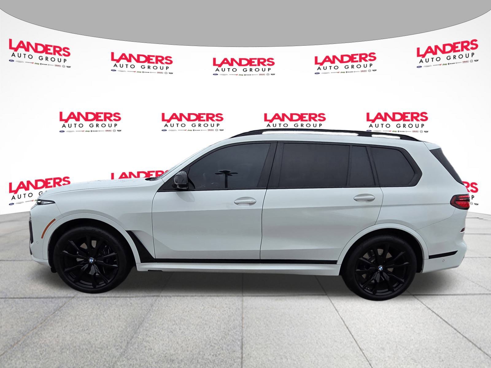 Used 2023 BMW X7 M60i w/ Executive Package image 6