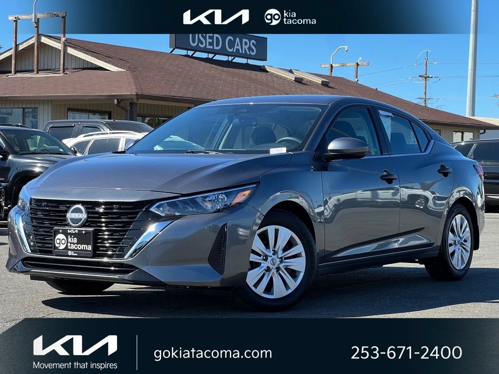 Used 2025 Nissan Sentra S FWD image 1