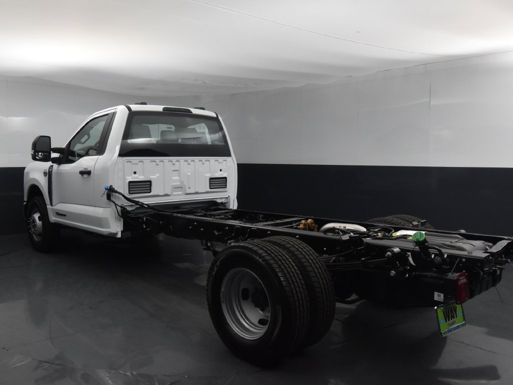 New 2024 Ford F350 XL w/ XL Chrome Package RWD image 35