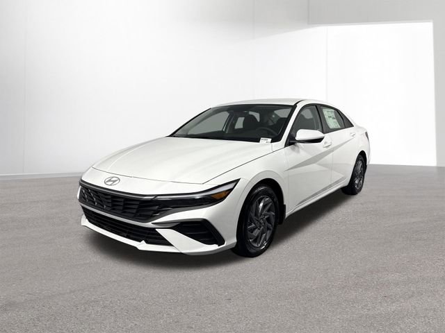 Used 2025 Hyundai Elantra Hybrid FWD image 45