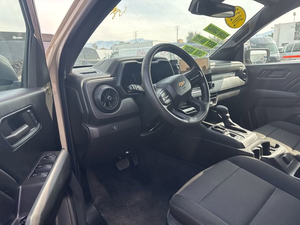 Used 2023 Chevrolet Colorado W/T RWD image 6