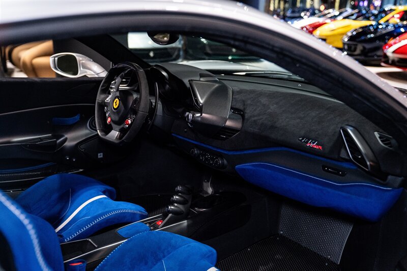 Used 2020 Ferrari 488 Pista Coupe RWD image 46