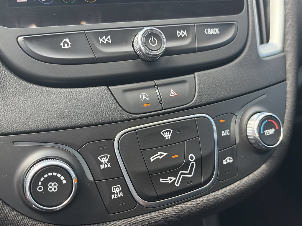 Used 2020 Chevrolet Malibu RS FWD image 24
