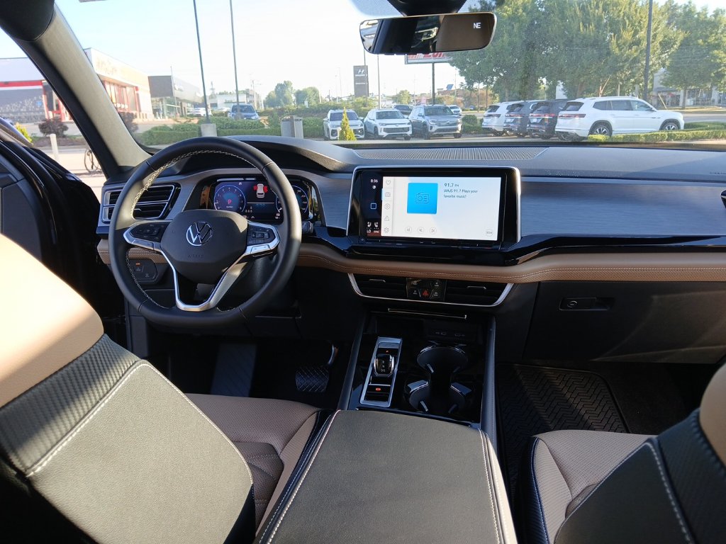New 2026 Volkswagen Atlas Cross Sport SE FWD image 24