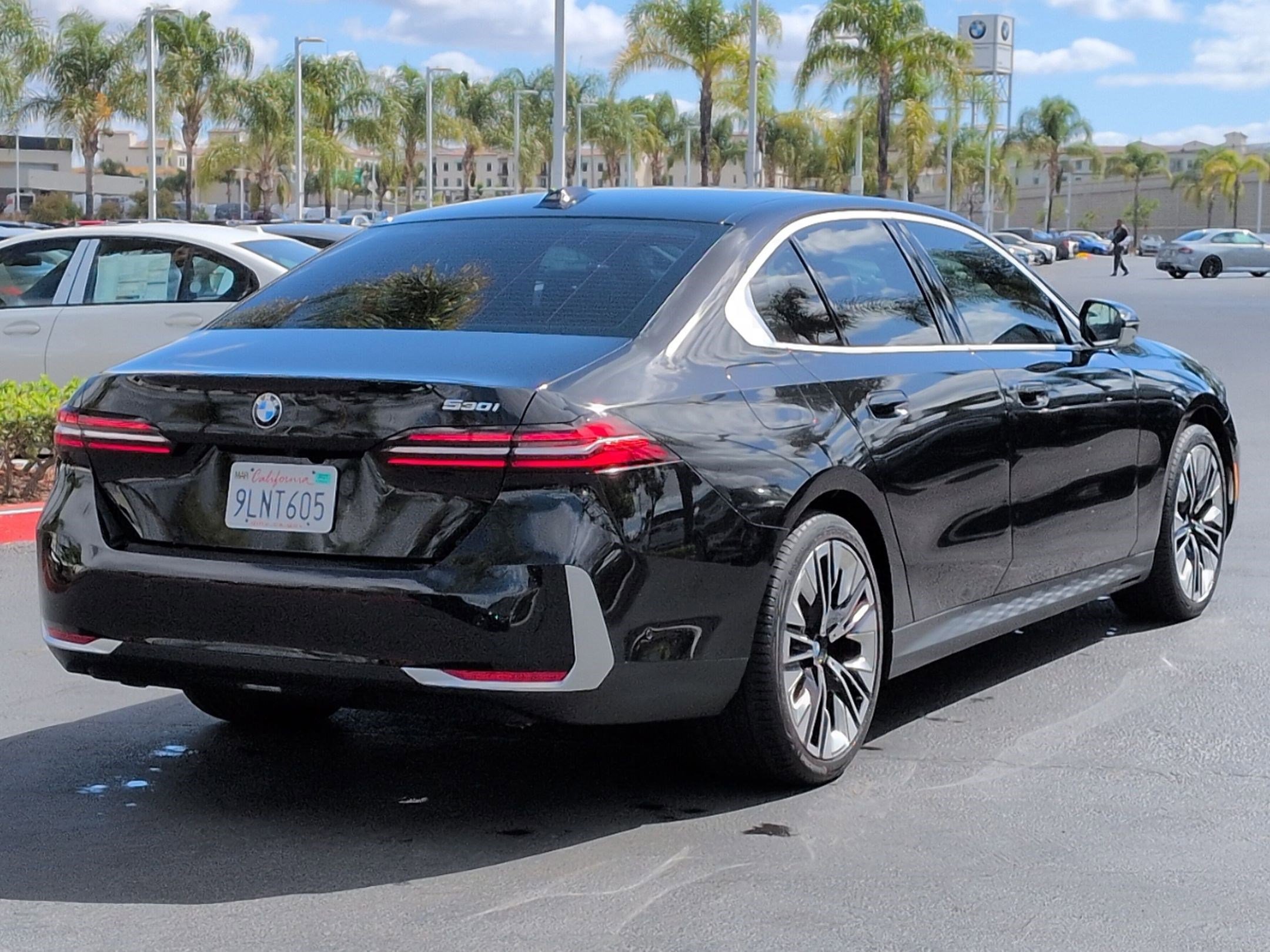Certified 2024 BMW 530i w/ Premium Package RWD image 10