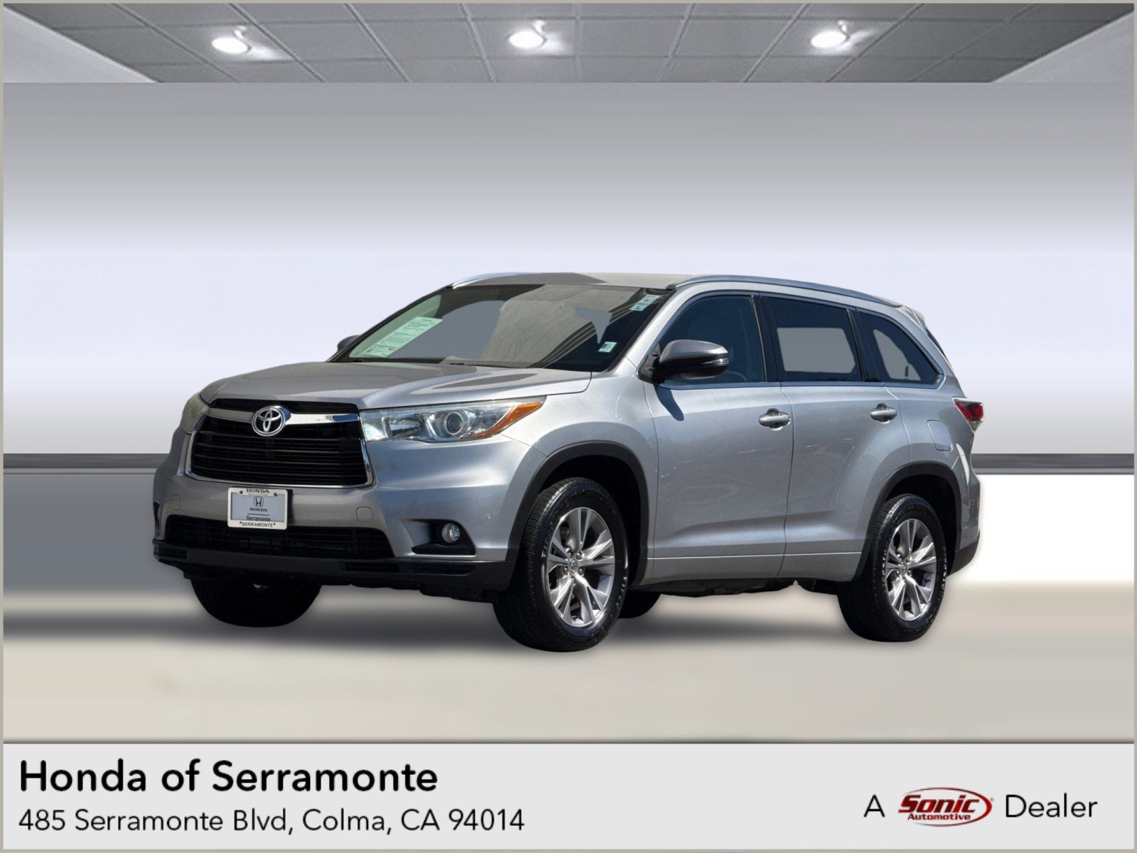 Used 2015 Toyota Highlander XLE image 1