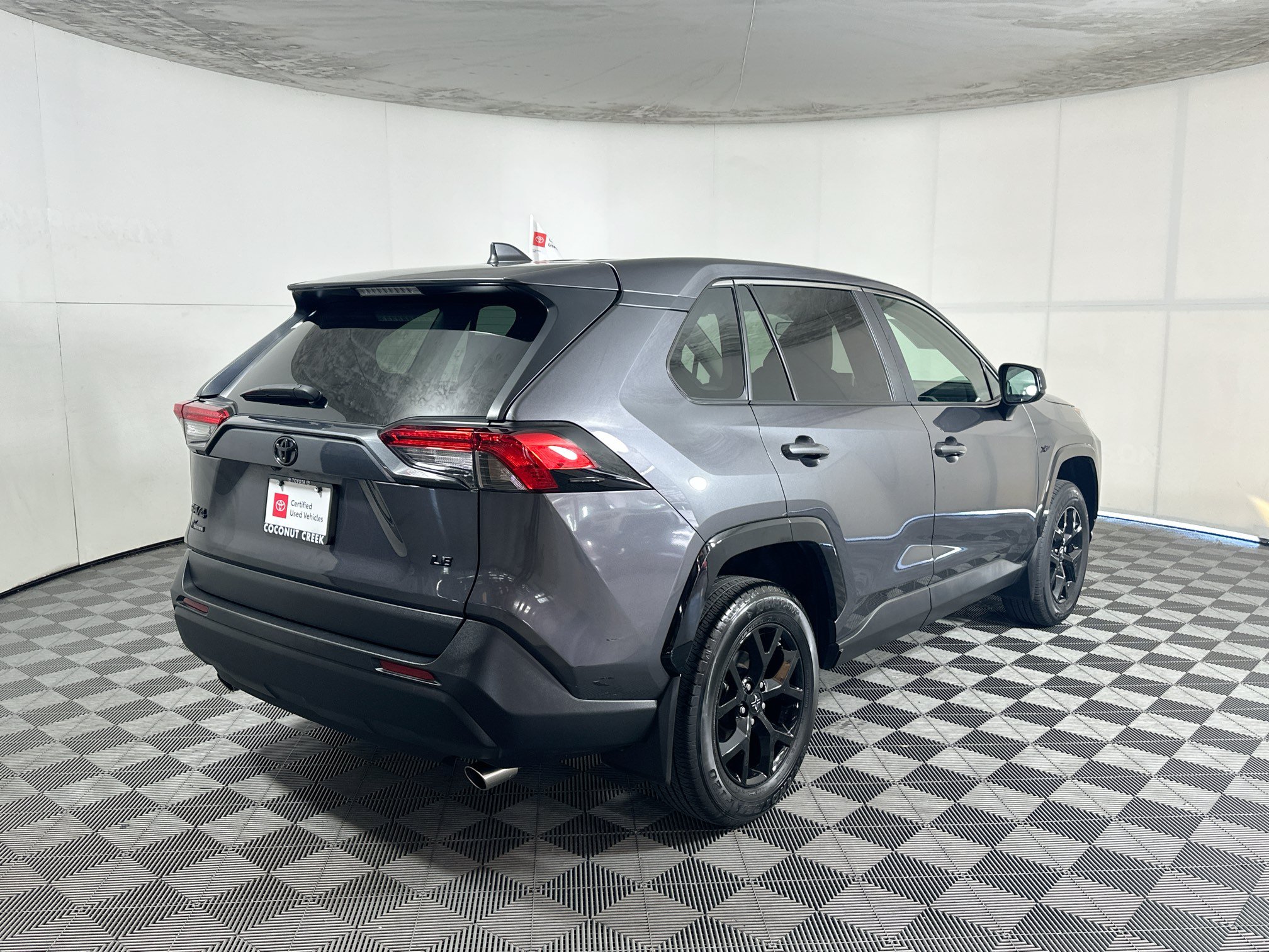 Certified 2025 Toyota RAV4 LE FWD image 3