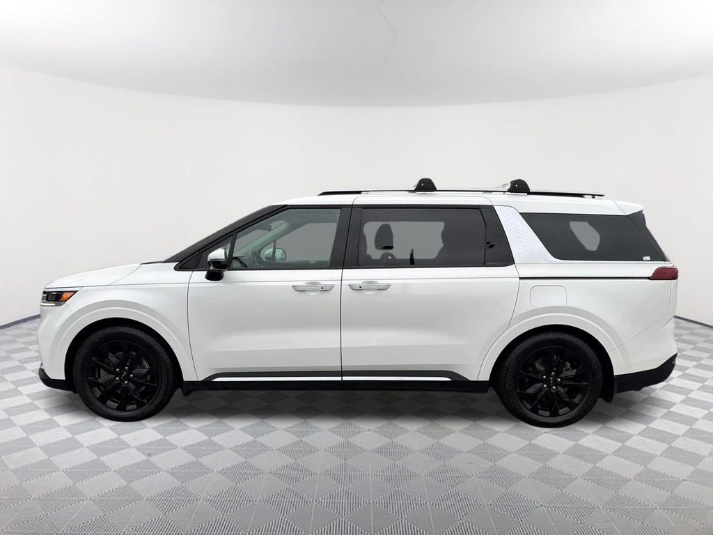 Used 2022 Kia Carnival SX Prestige image 8